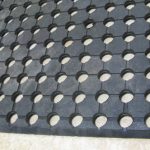 Anti-slip-safety-mats-matting-shower4