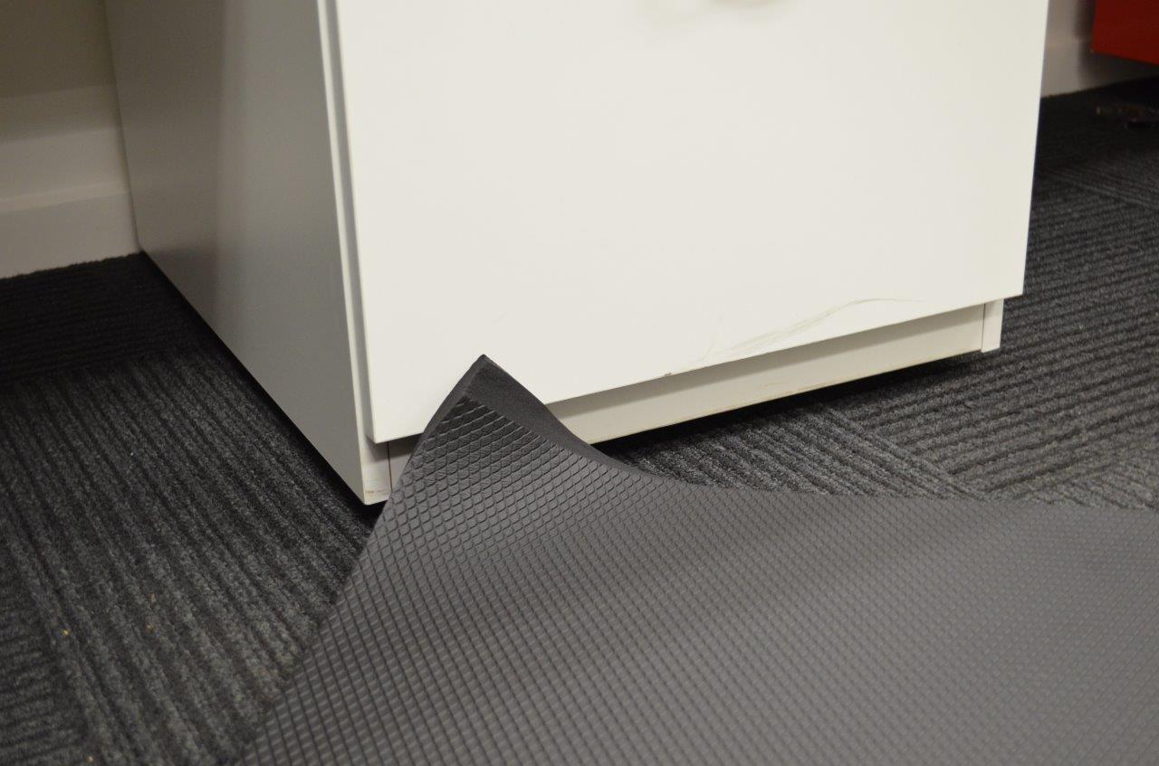 AMCO Mat with curled edge