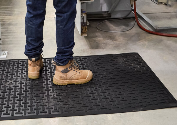 AMCO Swarf Anti-Slip Mat