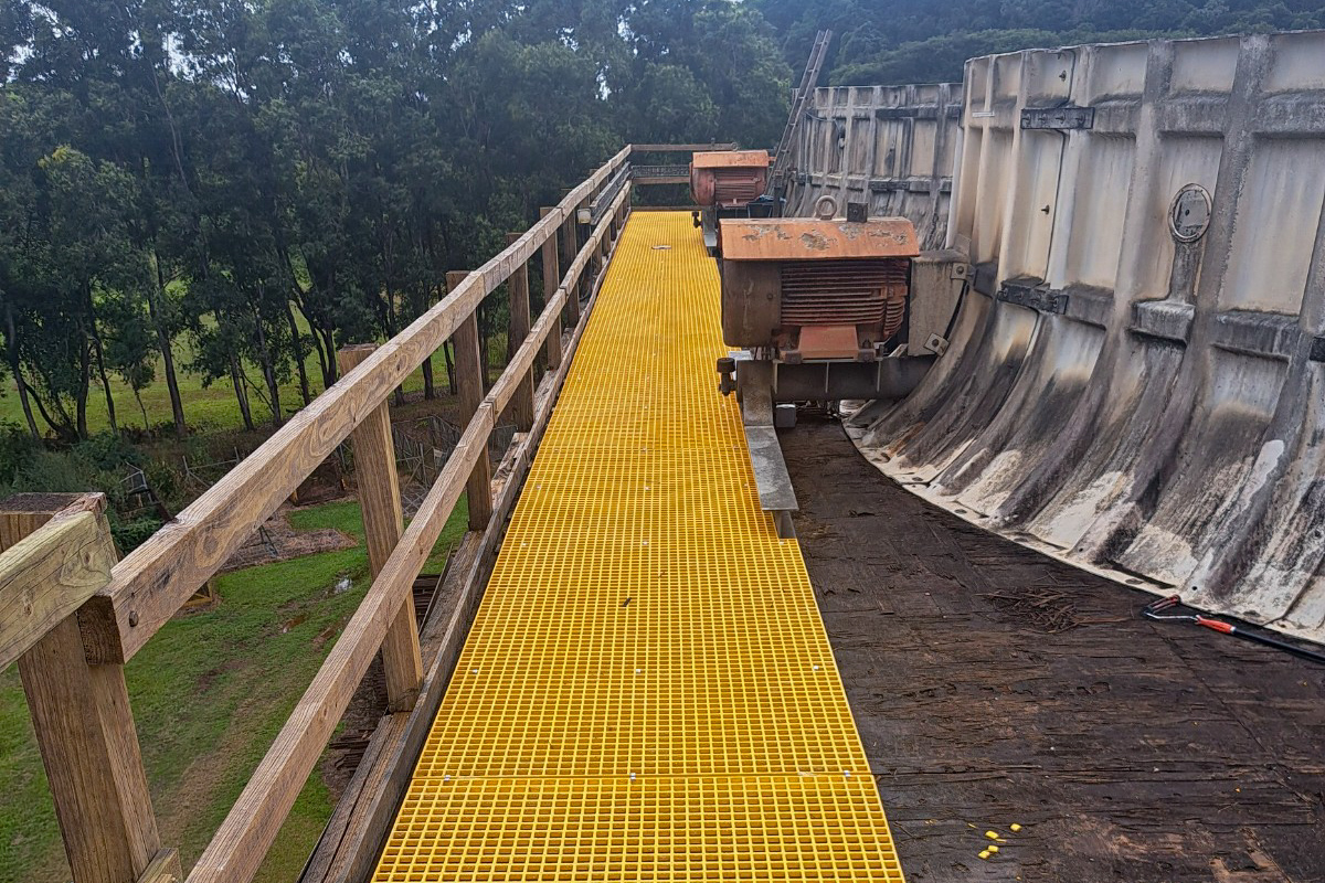 AMCO FRP Anti-slip Grating Stair Treads