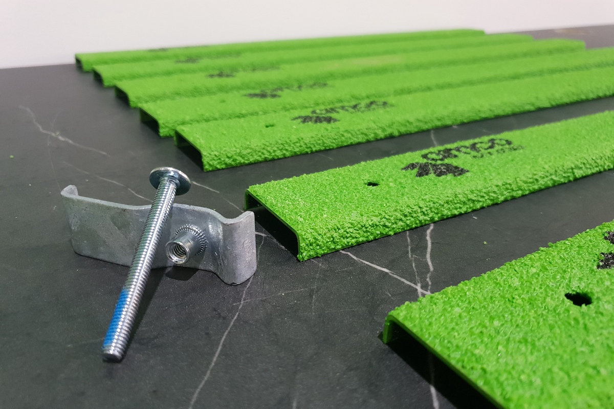 AMCO Gripmaster Lite Anti-slip C-Stud