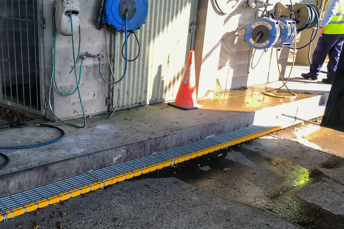 AMCO U-Tred anti-slip grate cleats