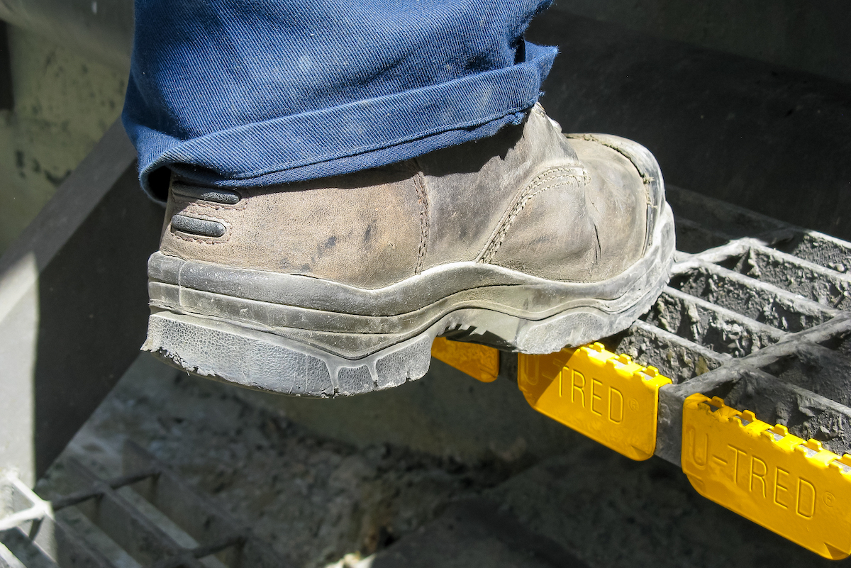 AMCO U-Tred anti-slip grate cleats